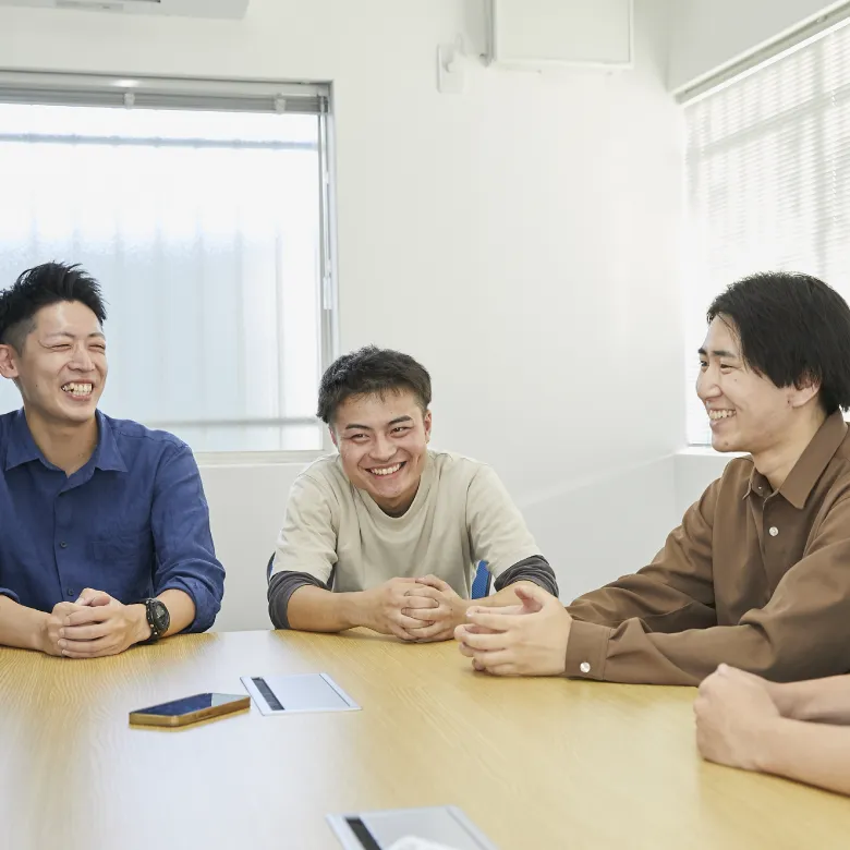 CROSS TALKのメインビジュアル